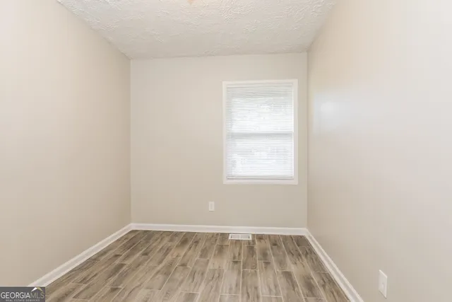 $1,470 | 833 Brian Lane, Forest Park, GA 30297