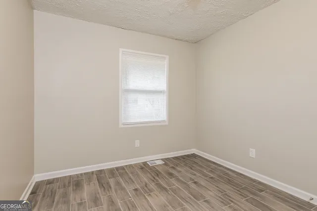 $1,470 | 833 Brian Lane, Forest Park, GA 30297