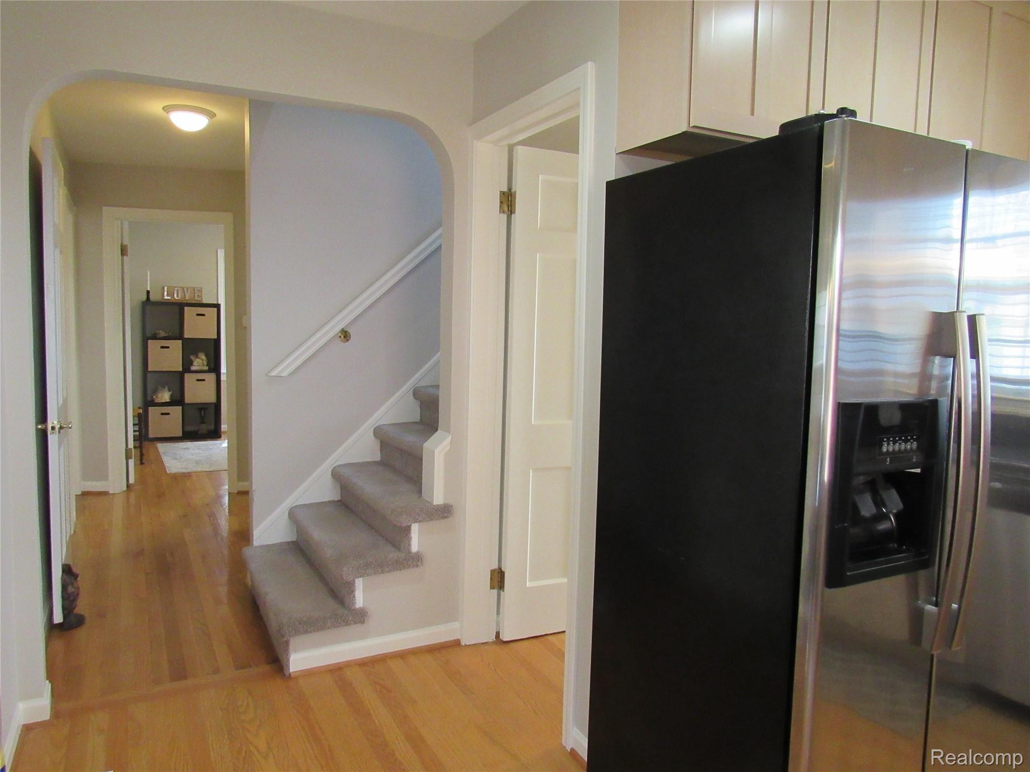 1635 Fairholme Road Grosse Pointe, MI 48236 - Photo 16 of 42 15-2.JPG