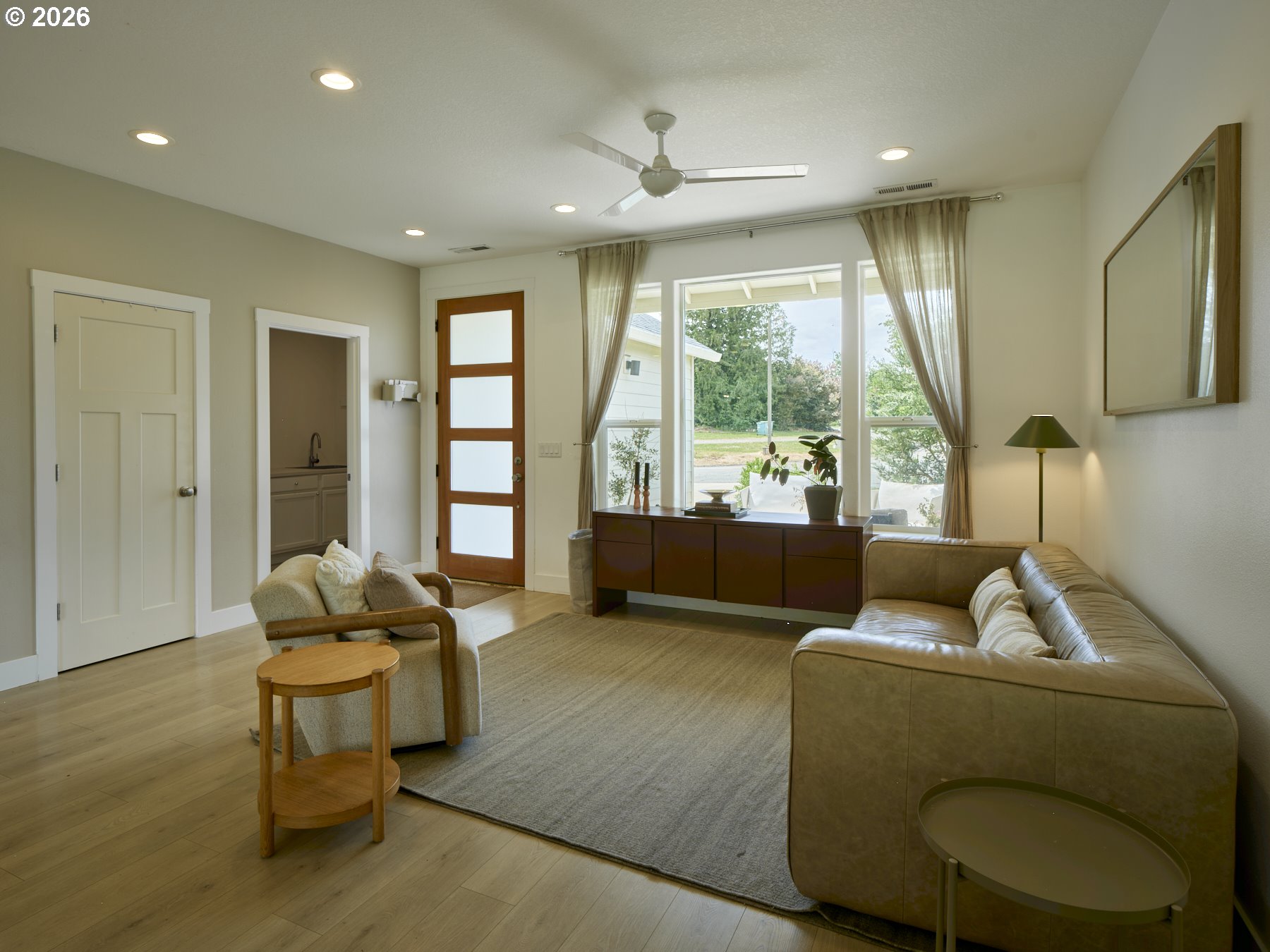 560 Park Road Winlock, WA 98596 - Photo 8 of 47 Living Room