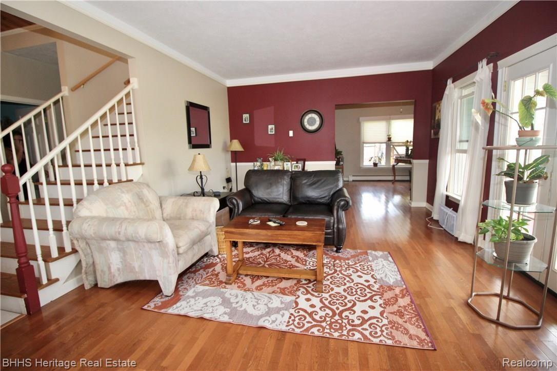 12620 South Bancroft Road Morrice, MI 48857 - Photo 7 of 41 Living room