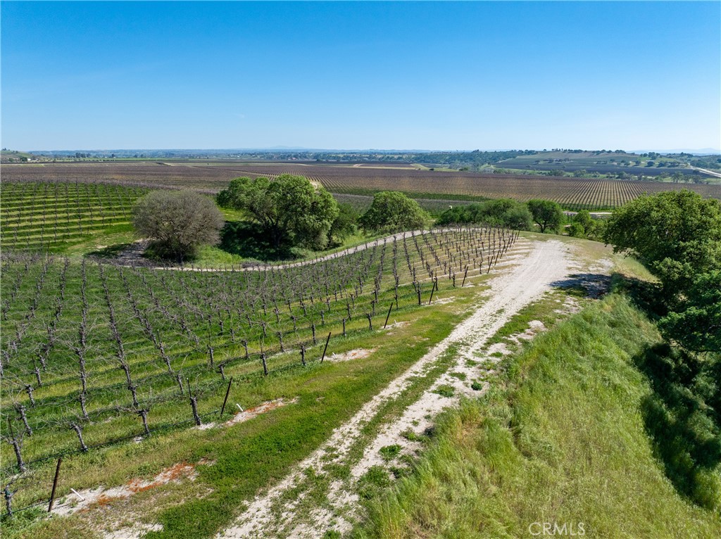 7310 Estrella Road San Miguel, CA 93451 - Photo 12 of 50