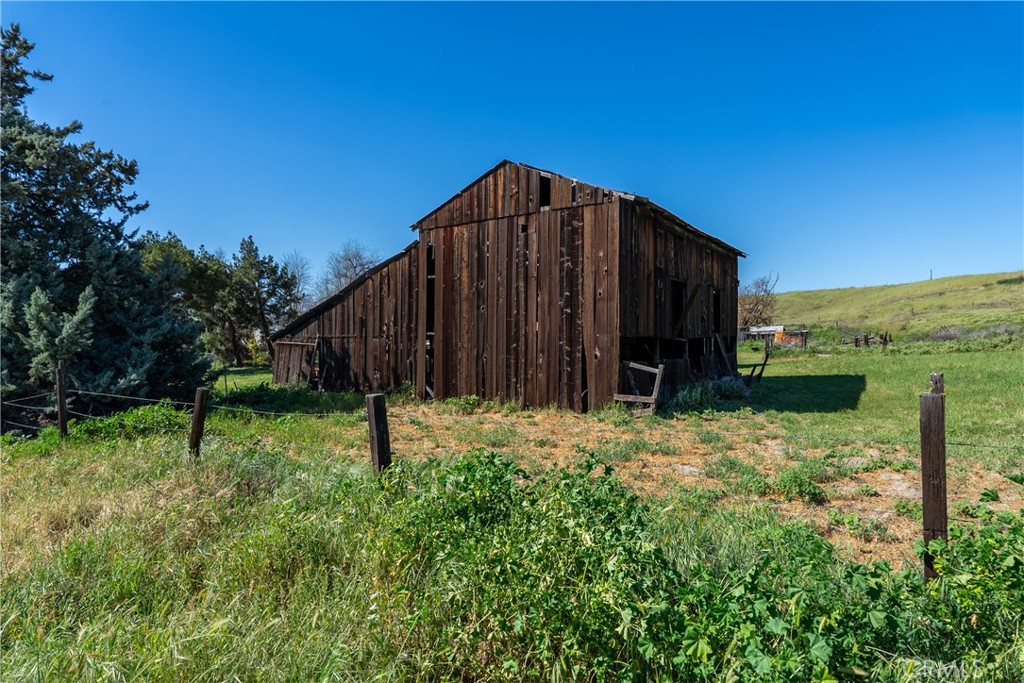 7310 Estrella Road San Miguel, CA 93451 - Photo 35 of 50