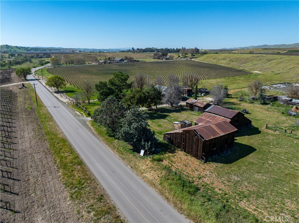 7310 Estrella Road San Miguel, CA 93451 - Photo 36 of 50