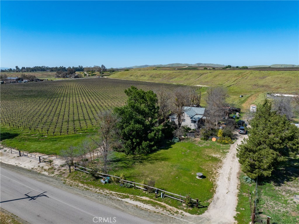 7310 Estrella Road San Miguel, CA 93451 - Photo 39 of 50 Original homestead on south parcel on Estrella Rd.