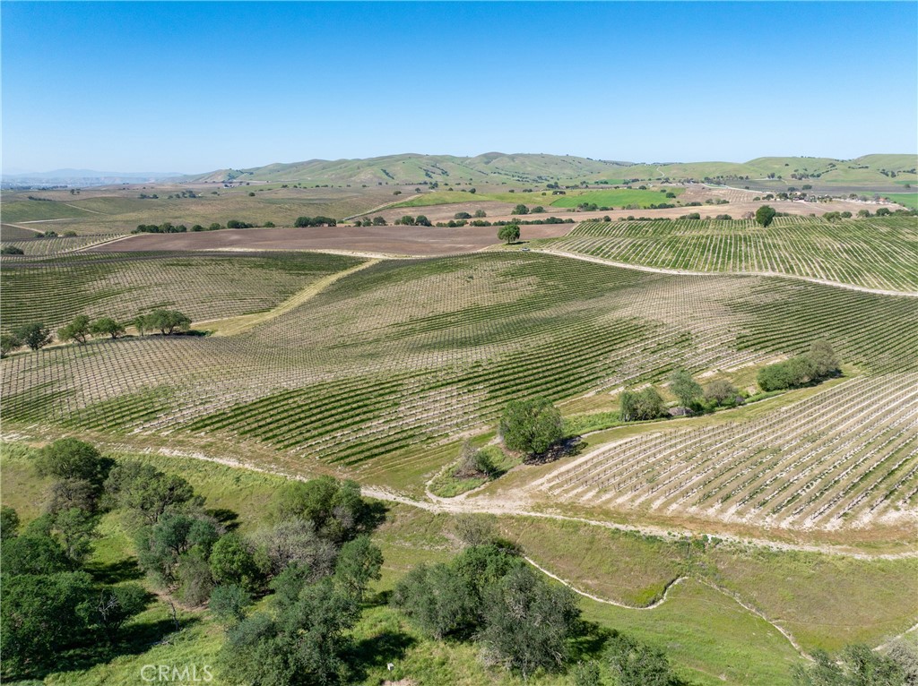 7310 Estrella Road San Miguel, CA 93451 - Photo 4 of 50