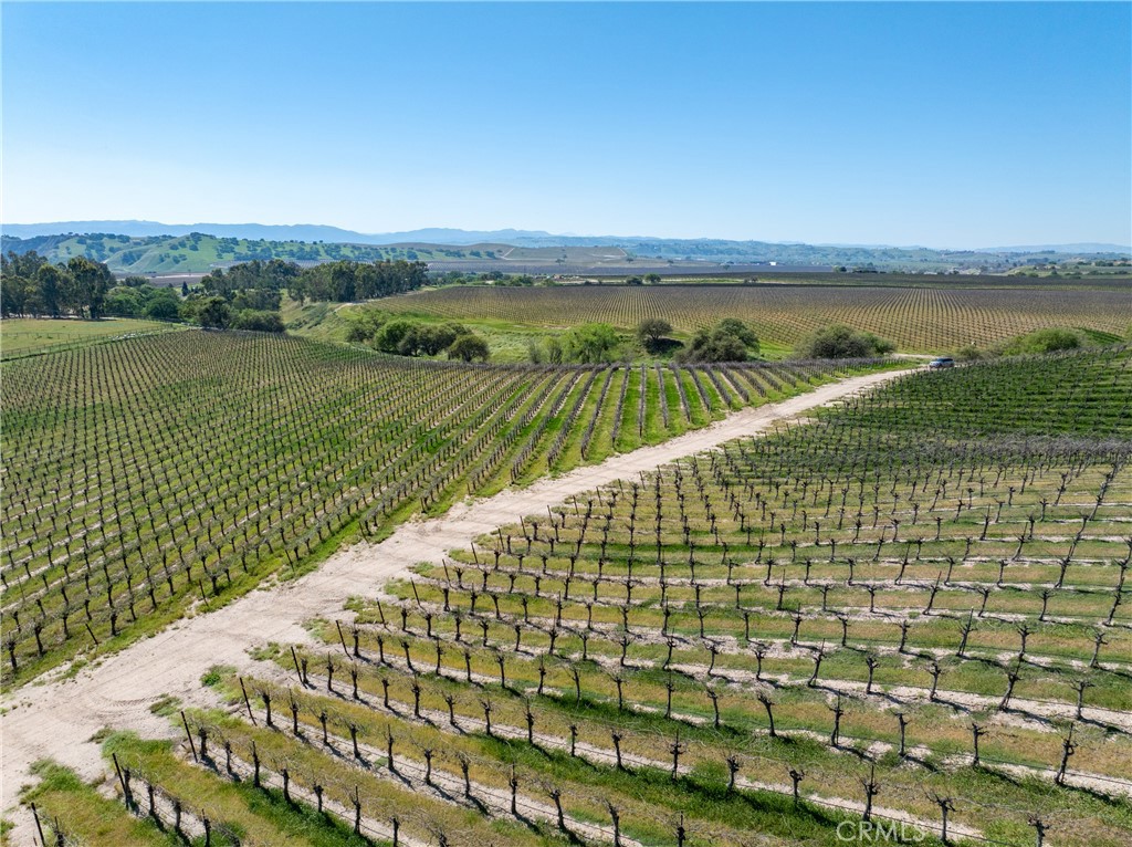 7310 Estrella Road San Miguel, CA 93451 - Photo 8 of 50