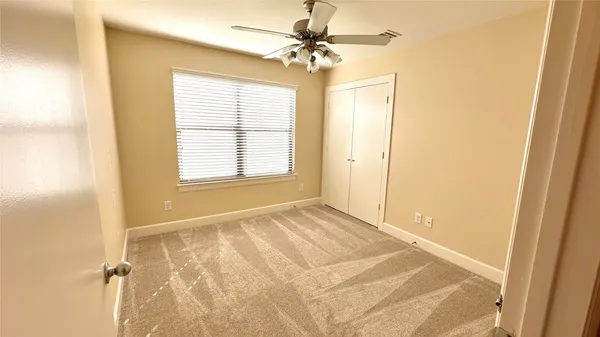 $1,925 | 2710 Hullsmith Drive, Unit 1203, Houston, TX 77063