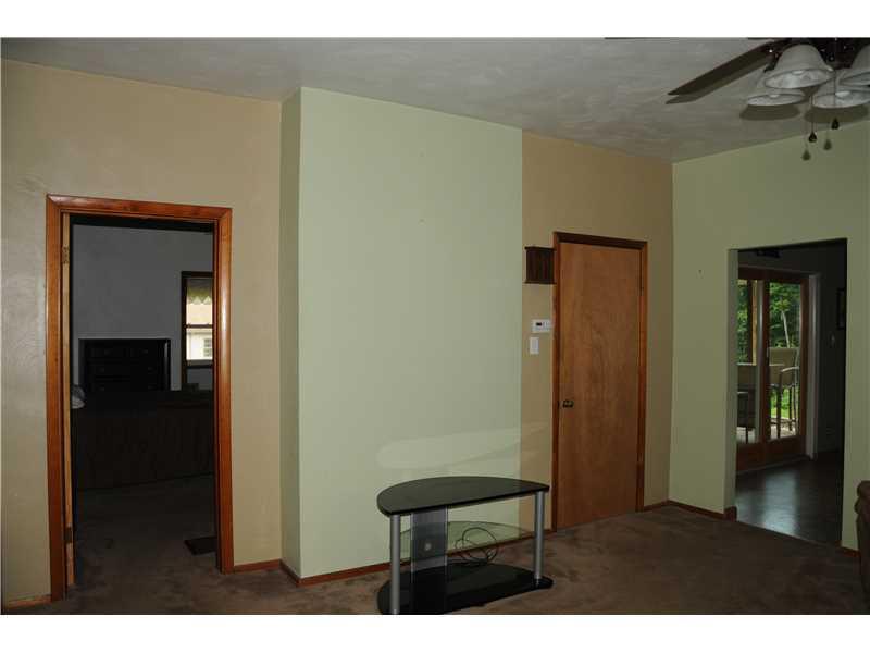 1132 Venetia Road Eighty Four, PA 15330 - Photo 12 of 22 Living Room.