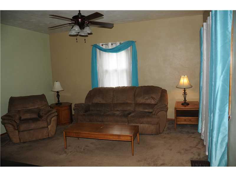 1132 Venetia Road Eighty Four, PA 15330 - Photo 13 of 22 Living Room.