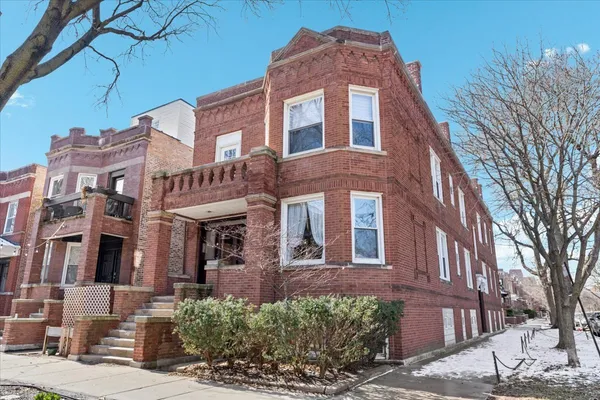 $399,000 | 1056 North Leavitt Street, Unit 2R, Chicago, IL 60622