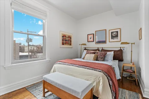 $399,000 | 1056 North Leavitt Street, Unit 2R, Chicago, IL 60622