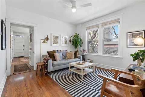 $399,000 | 1056 North Leavitt Street, Unit 2R, Chicago, IL 60622