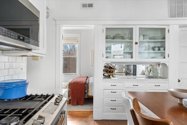 $399,000 | 1056 North Leavitt Street, Unit 2R, Chicago, IL 60622