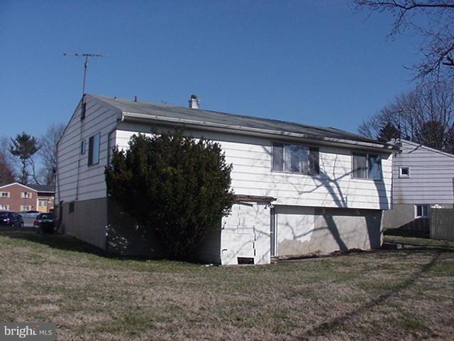 9017 Bruno Road Randallstown, MD 21133 - Photo 4 of 18 Level Walkout!