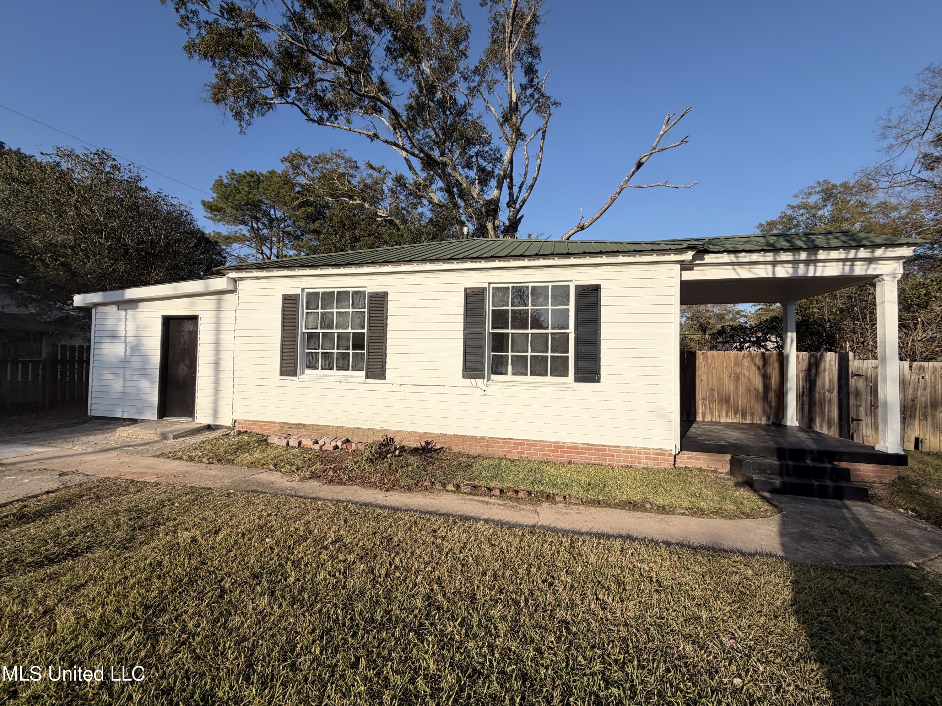 3 Maplewood Lane Natchez, MS 39120 - Photo 1 of 19 IMG_0274