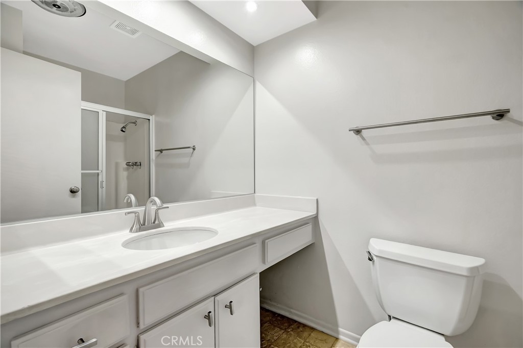 7308 Corbin Avenue, Unit G Reseda, CA 91335 - Photo 12 of 24