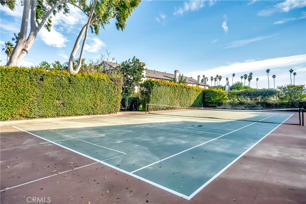 7308 Corbin Avenue, Unit G Reseda, CA 91335 - Photo 21 of 24