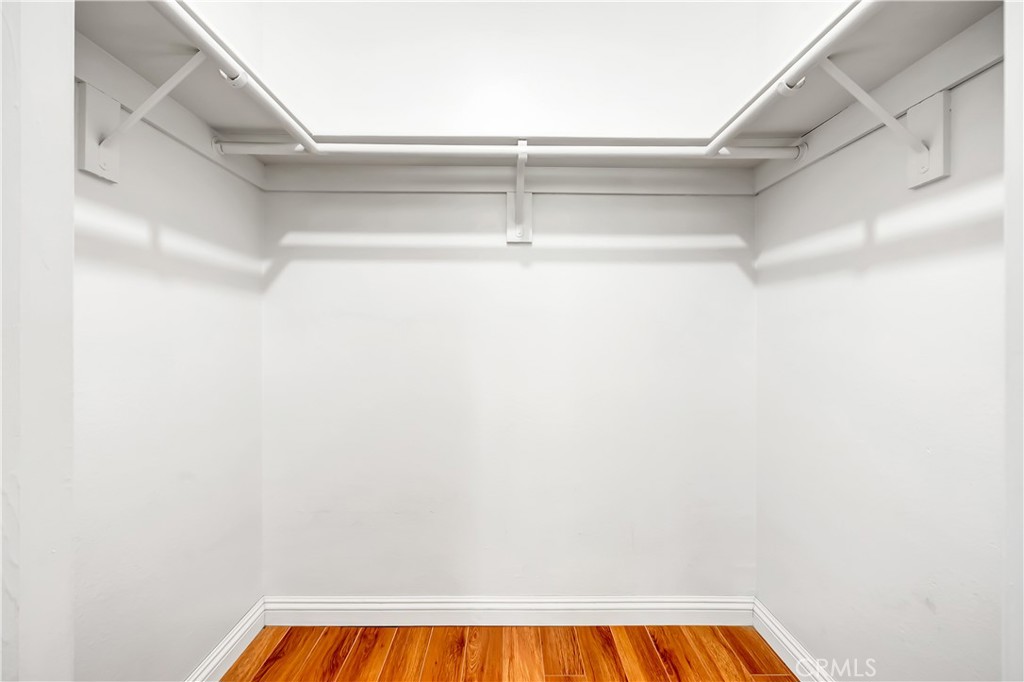 7308 Corbin Avenue, Unit G Reseda, CA 91335 - Photo 8 of 24