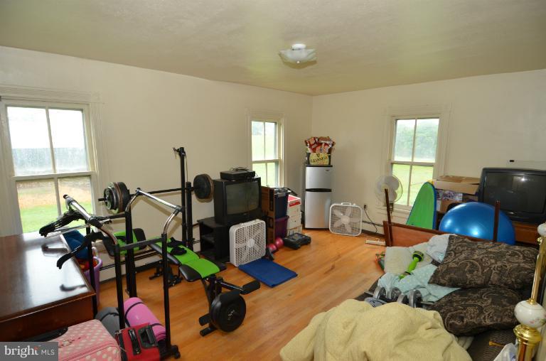 9724 Hansonville Road Frederick, MD 21702 - Photo 25 of 27 Bedroom