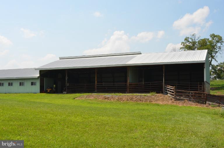 9724 Hansonville Road Frederick, MD 21702 - Photo 4 of 27 Equipment shed