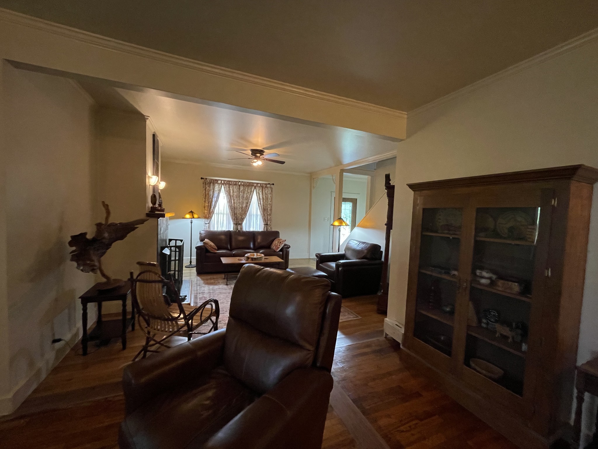 2870 Battle Creek Road Springfield, TN 37172 - Photo 21 of 48 a living room with furniture and a mirror