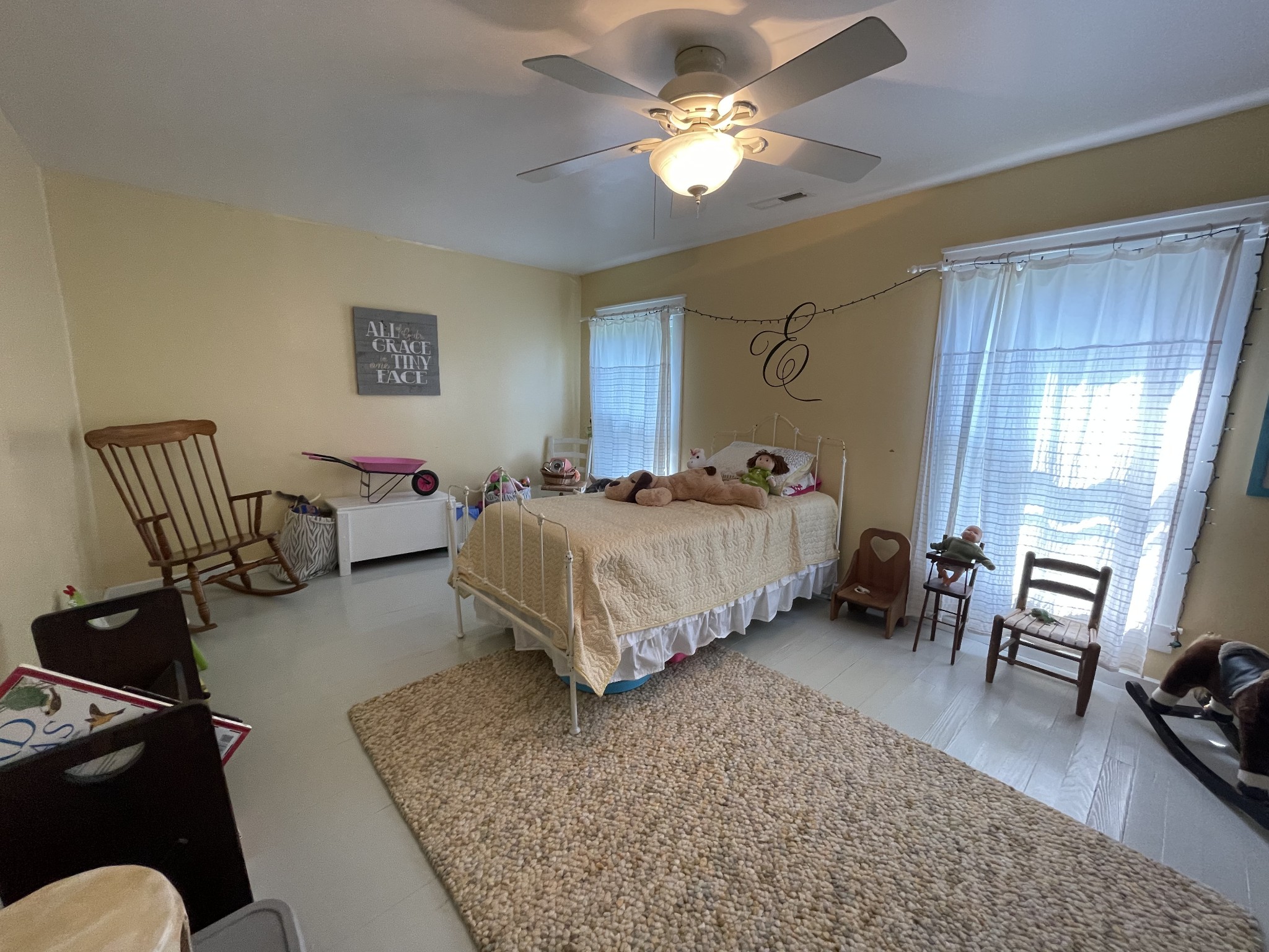 2870 Battle Creek Road Springfield, TN 37172 - Photo 38 of 48 a bedroom with bed chair and window