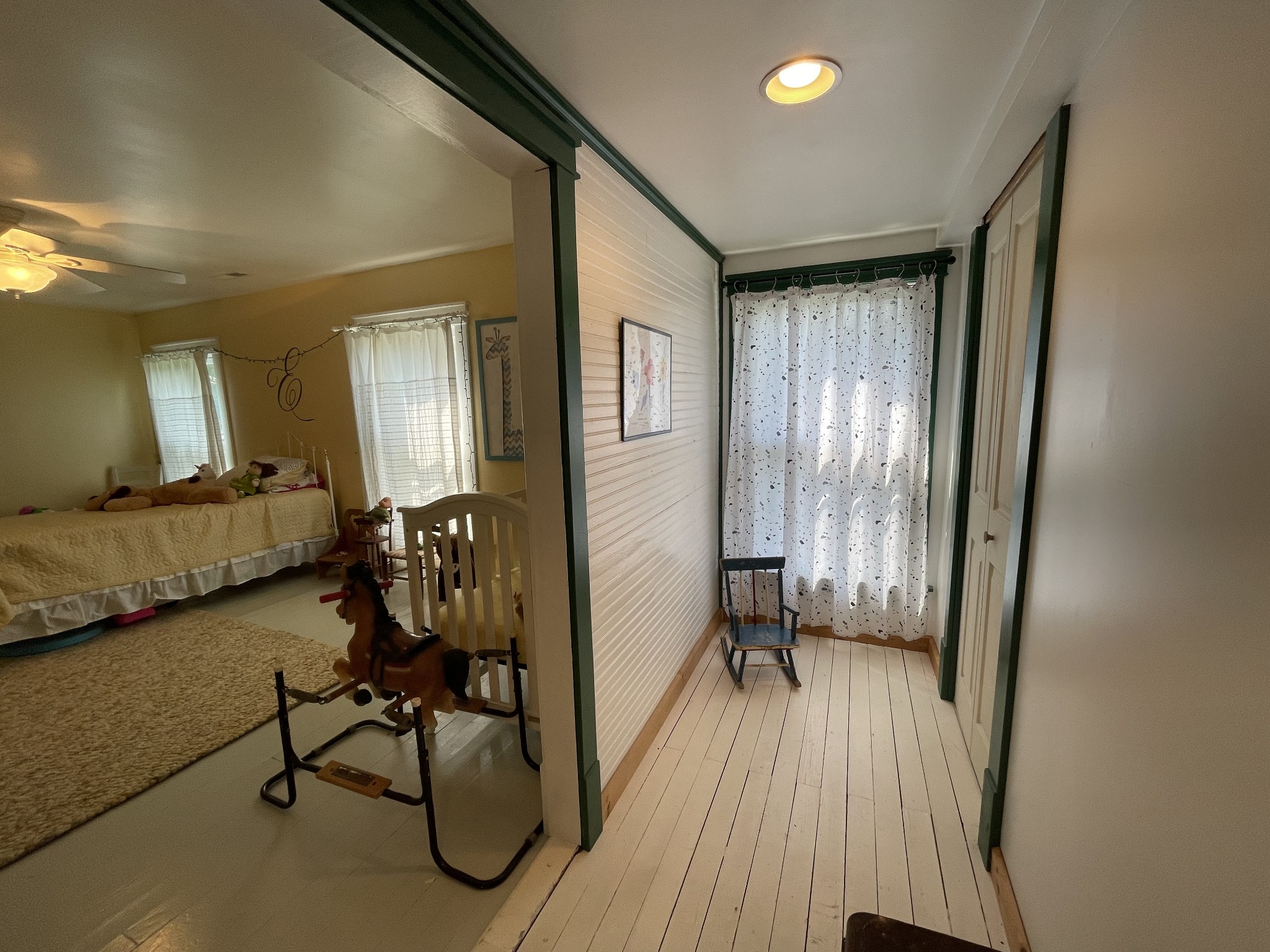 2870 Battle Creek Road Springfield, TN 37172 - Photo 39 of 48 a view of a room with chairs and a large window