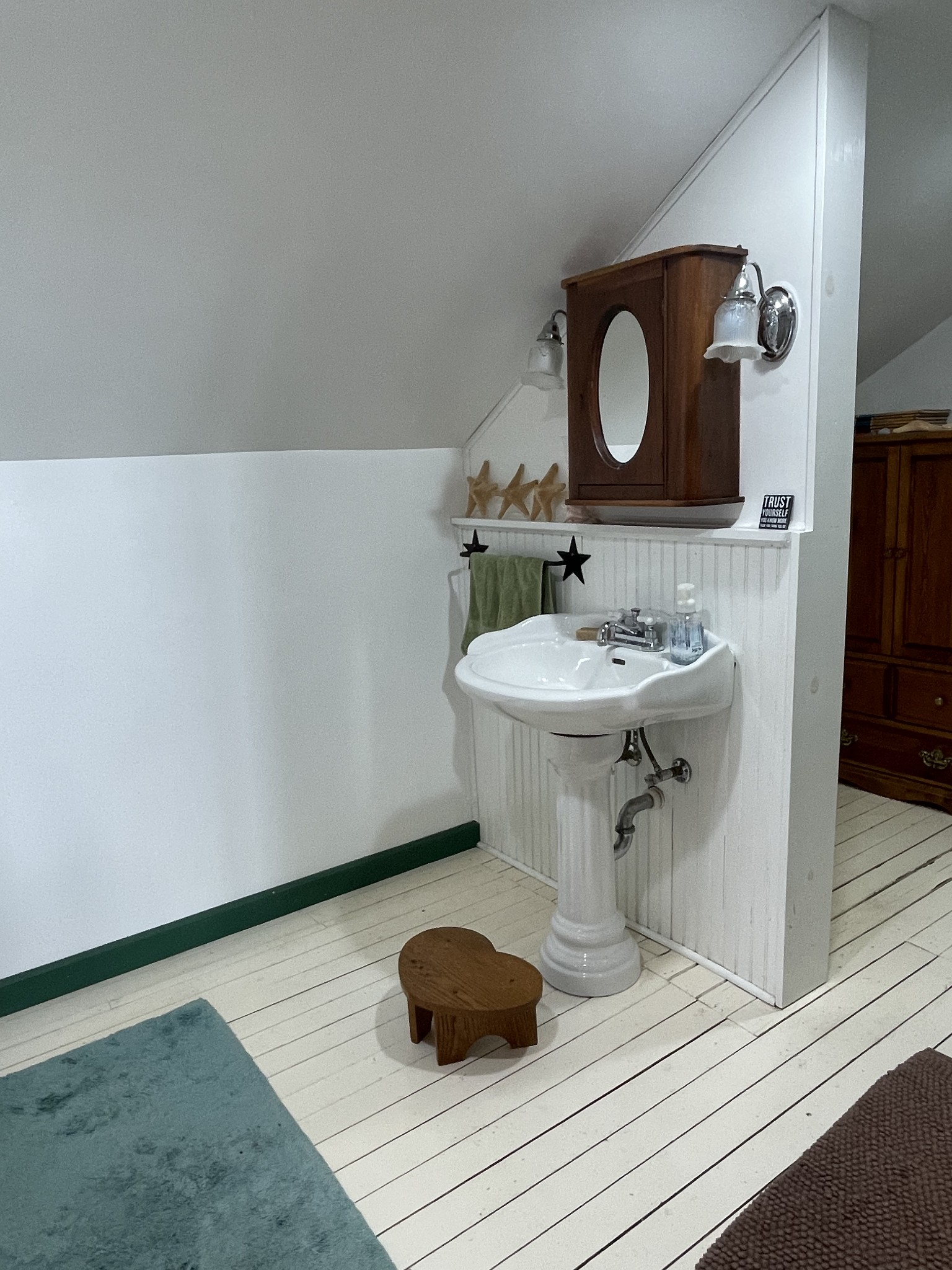 2870 Battle Creek Road Springfield, TN 37172 - Photo 42 of 48 a bathroom with a sink toilet and vanity