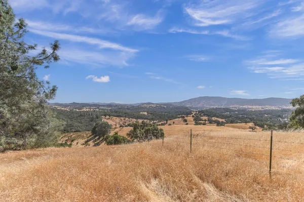 $1,999,000 | 5761 Highway 4, Angels Camp, CA 95222