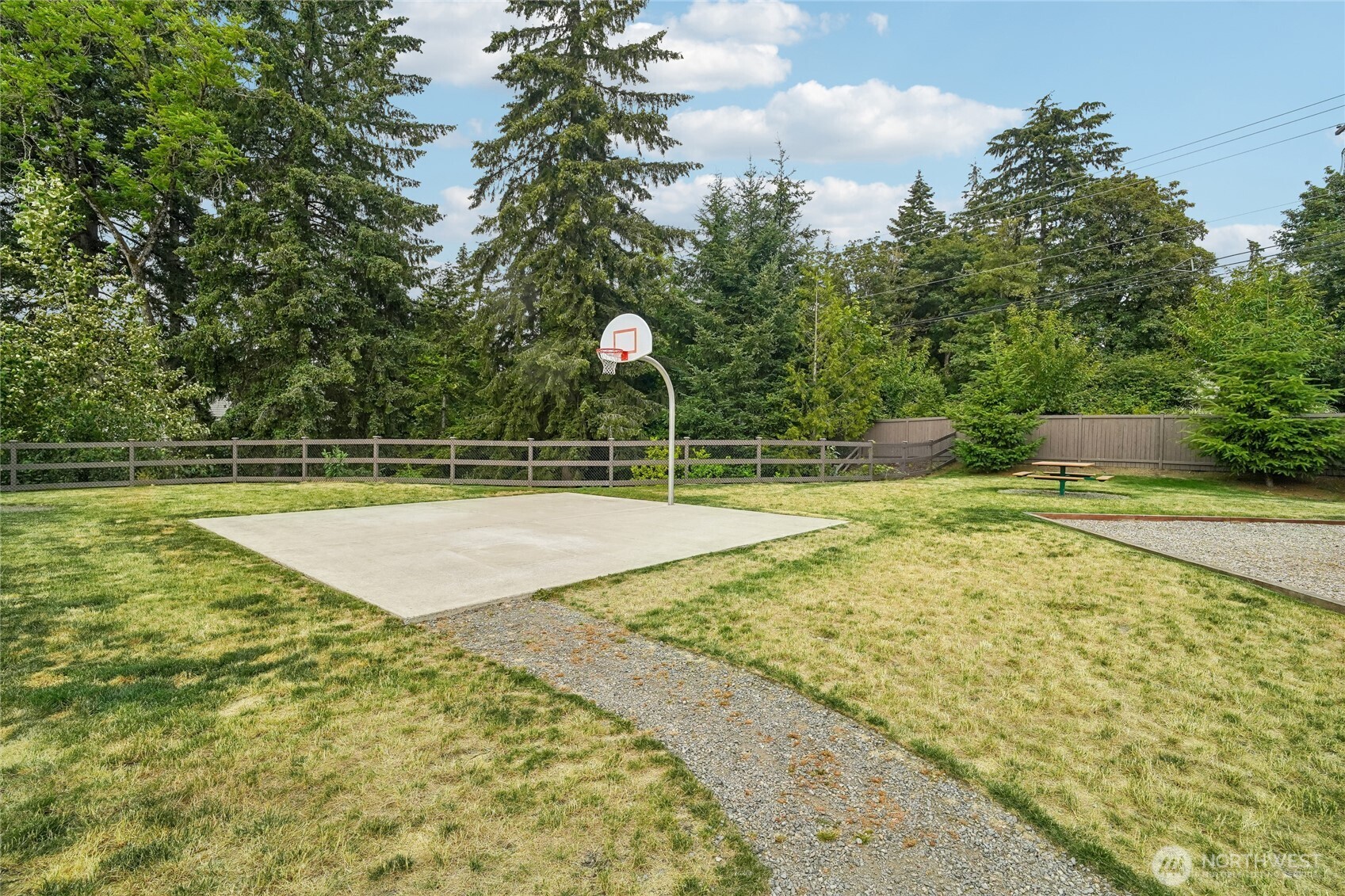 19395 139th Place Southeast Renton, WA 98058 - Photo 35 of 38