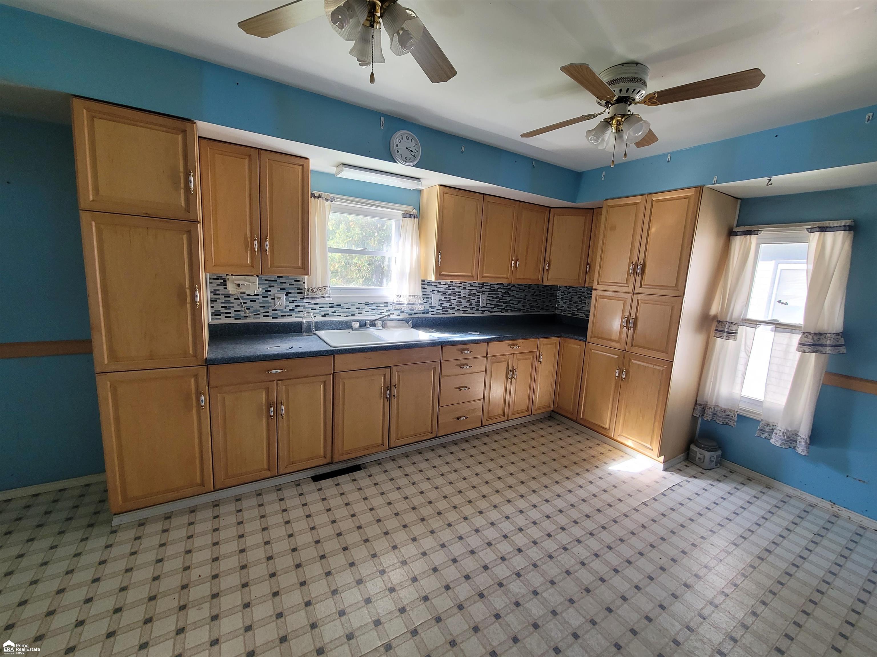11415 Neff Road Clio, MI 48420 - Photo 7 of 44 50089735-6.JPG
