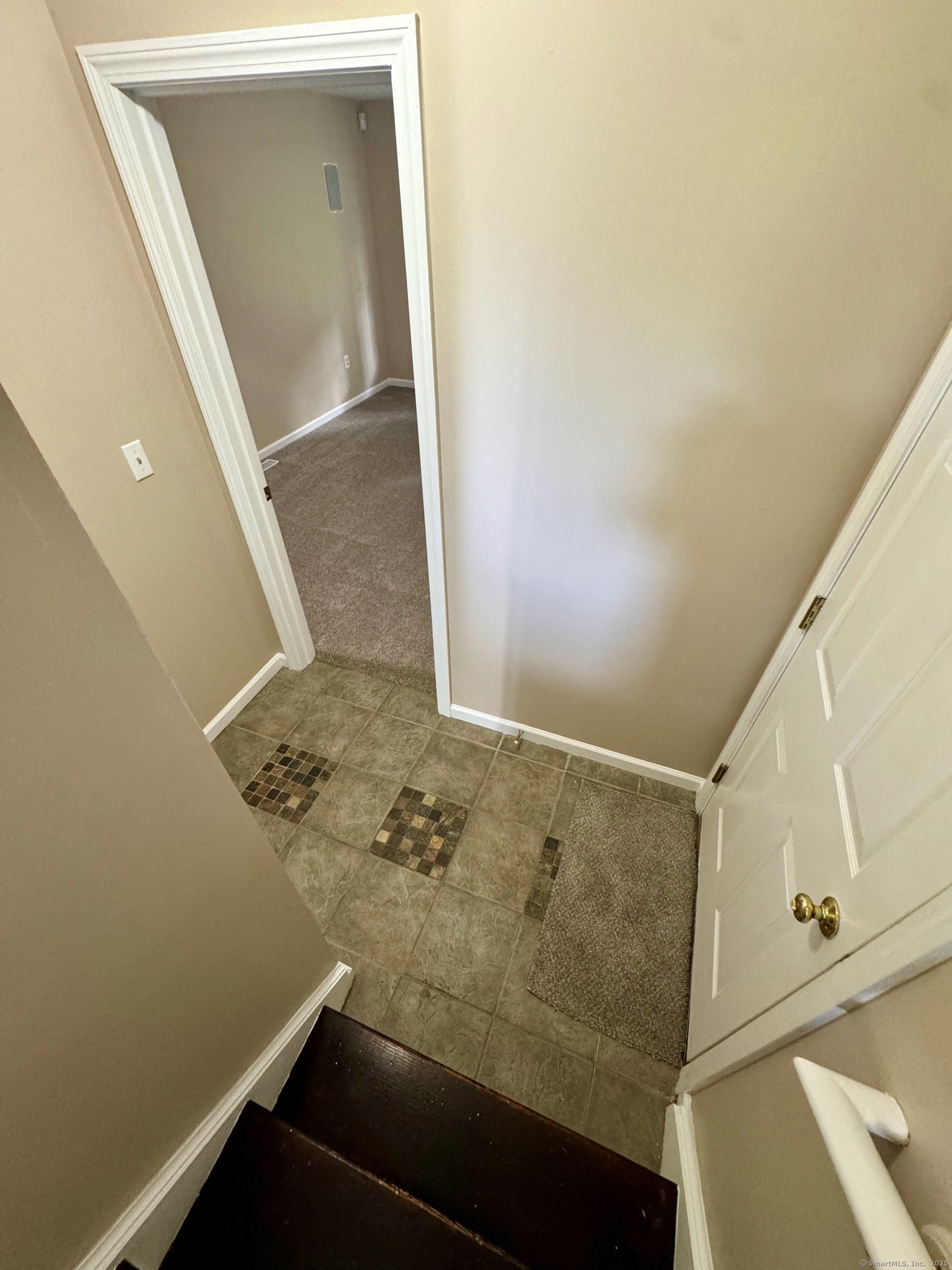 31 Marie Street, Unit B New Haven, CT 06513 - Photo 24 of 36 landing which leads to primary suite, garage and bonus room.