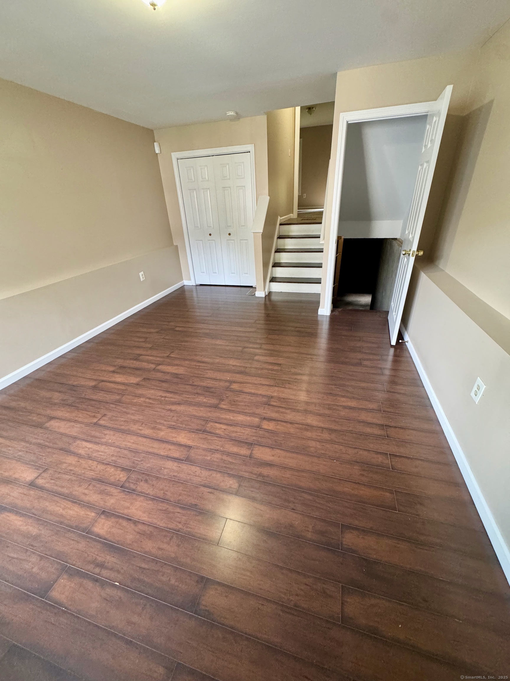 31 Marie Street, Unit B New Haven, CT 06513 - Photo 33 of 36