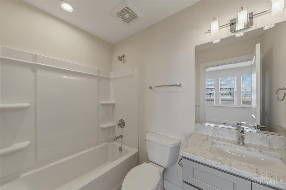 3908 Edwards Road, Unit C Cincinnati, OH 45209 - Photo 34 of 61