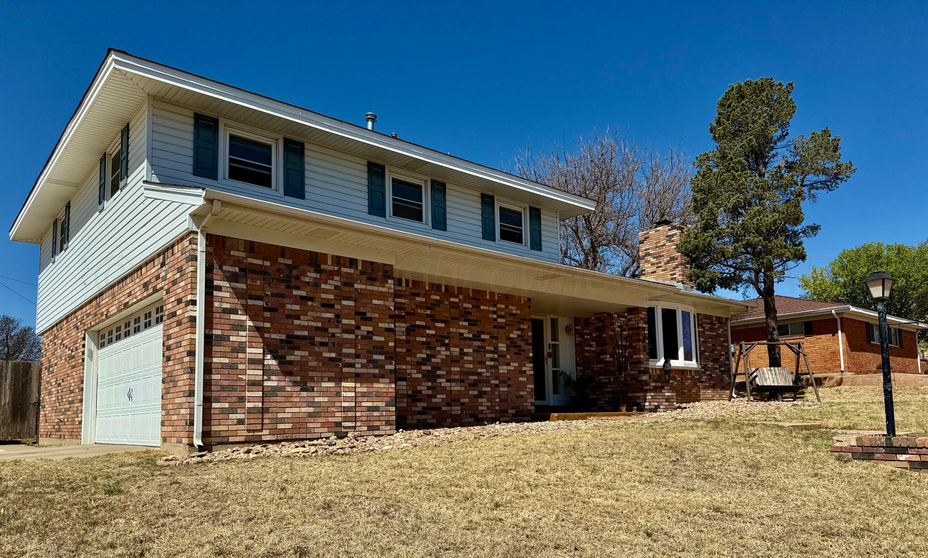 1420 Bluebonnet Street Borger, TX 79007 - Photo 5 of 36 IMG_8975