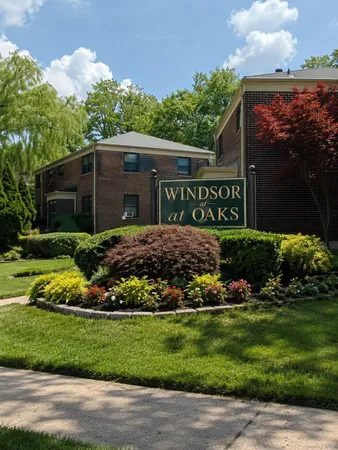 $385,000 | 219-58 75th Avenue, Unit 232AI | Oakland Gardens