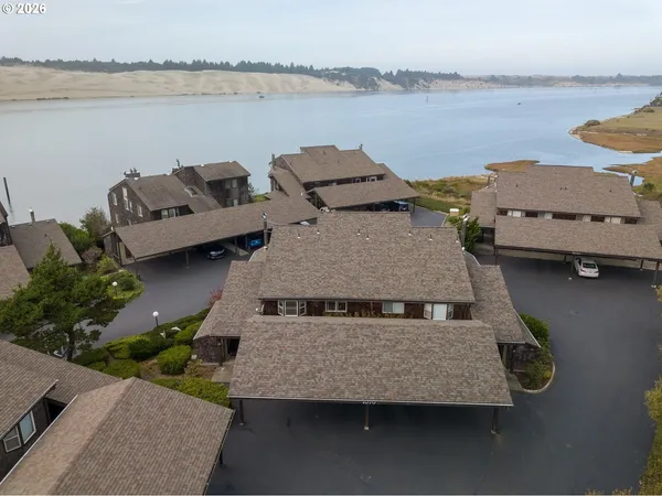 $399,000 | 1040 Bay Street, Unit 14, Florence, OR 97439