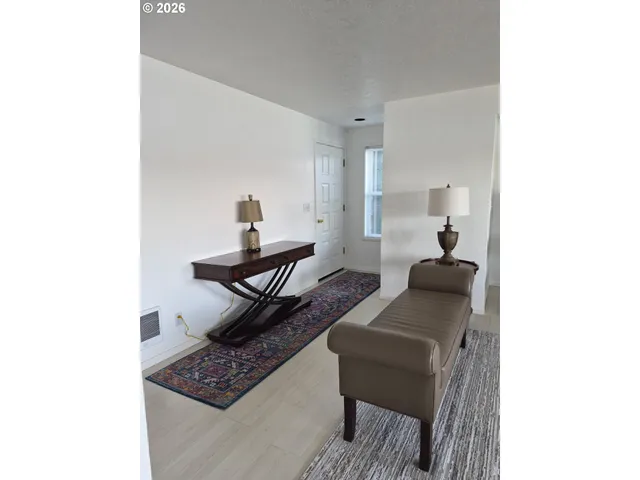 $525,000 | 1040 Bay Street, Unit 14, Florence, OR 97439