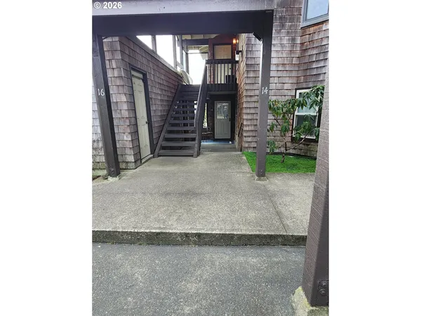 $399,000 | 1040 Bay Street, Unit 14, Florence, OR 97439
