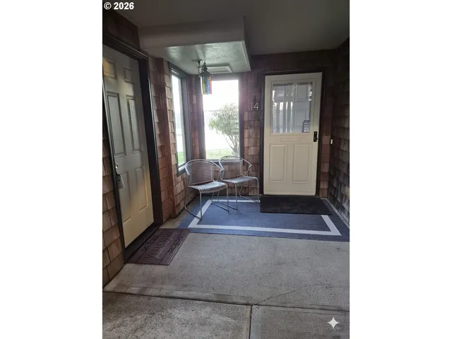 $525,000 | 1040 Bay Street, Unit 14, Florence, OR 97439