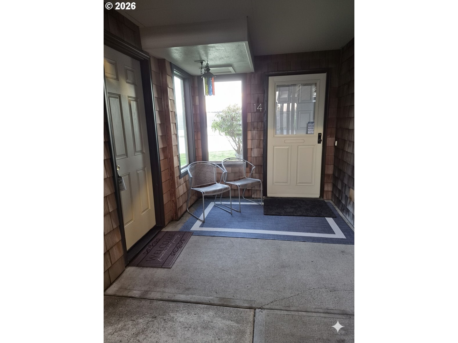 1040 Bay Street Florence, OR 97439 - Photo 7 of 36 Entrance/Foyer
