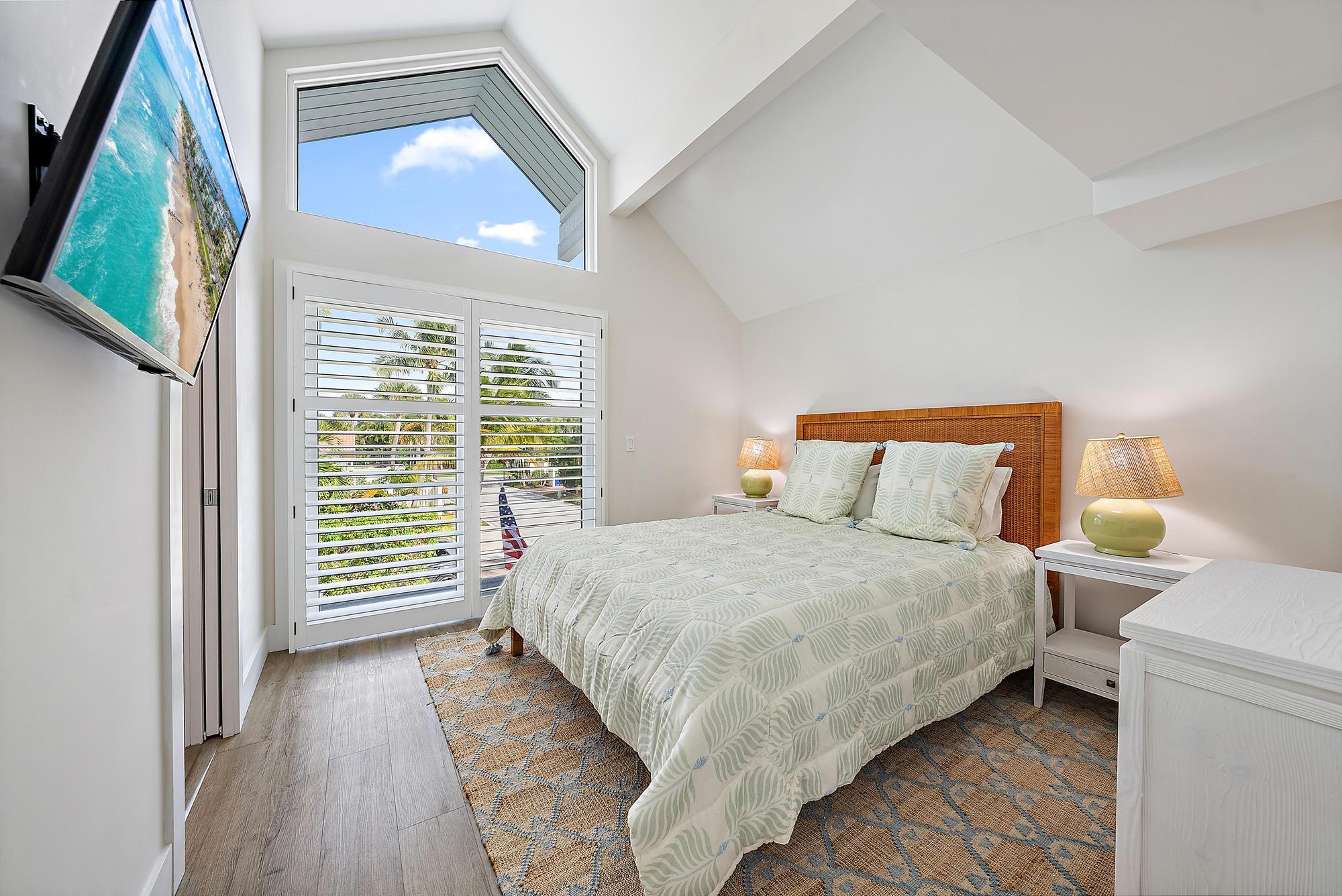 104 Sunfish Lane Jupiter, FL 33477 - Photo 27 of 38 Upstairs guest bedroom