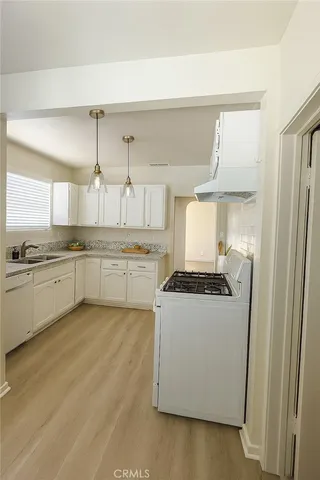 $795,000 | 10563 Las Lunitas Avenue, Tujunga, CA 91042