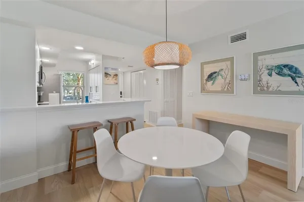 $2,400 | 433 Cerromar Lane, Unit 441, Venice, FL 34293