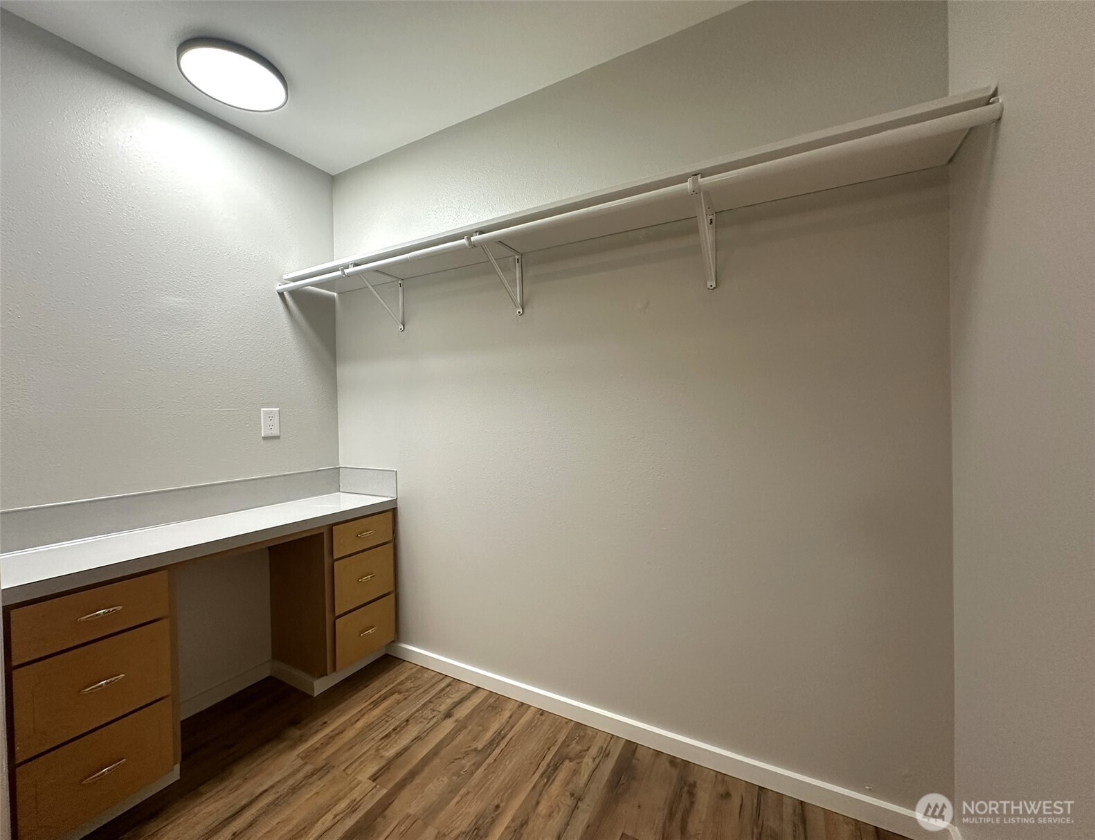 2501 Rucker Avenue Everett, WA 98201 - Photo 20 of 37 Gallery Image 20