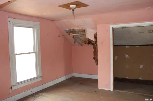$39,900 | 507 West Brooks Street, Galesburg, IL 61401