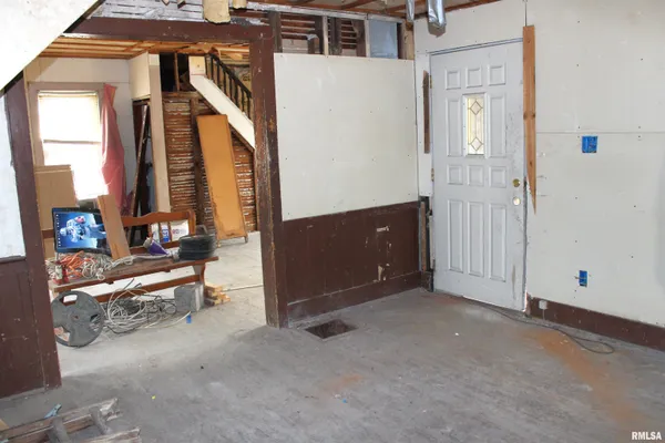 $39,900 | 507 West Brooks Street, Galesburg, IL 61401