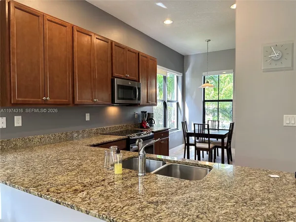 $3,950 | 3278 West 97th Terrace, Hialeah, FL 33018