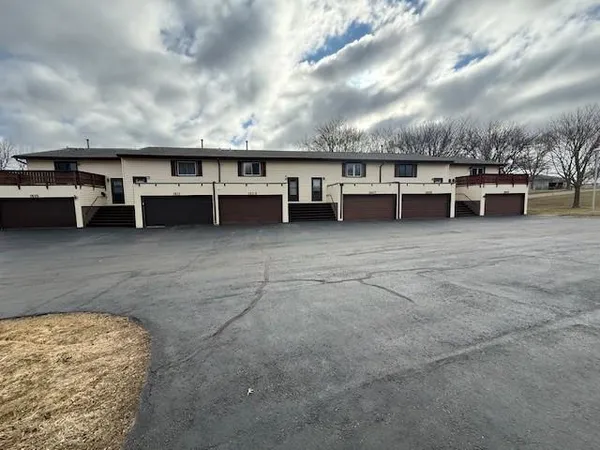 $139,900 | 1609 Keystone Drive, Albert Lea, MN 56007